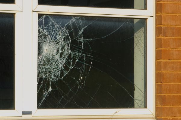 Cost of Window Crack Repair in Longview