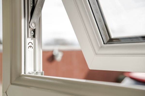 Cost of Window Hinge Replacement in Longview